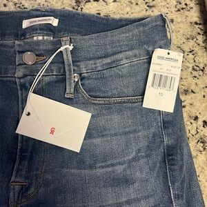 Like New Good American Jeans Size 30